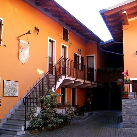 L'Antico Borgo Rooms Rental Caprie Eksteriør billede