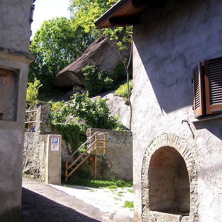 L'Antico Borgo Rooms Rental Caprie Eksteriør billede
