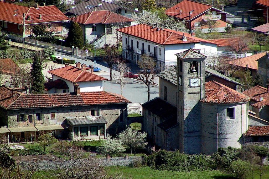 L'Antico Borgo Rooms Rental Caprie Eksteriør billede